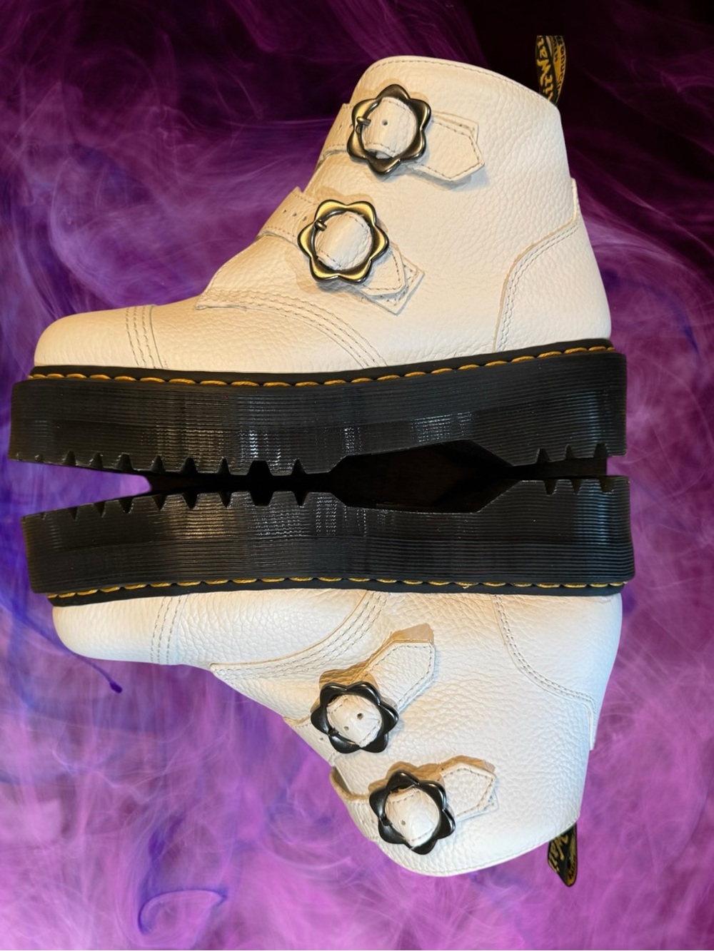 Dr. Martens Devon Flower Buckle White Pebbled Leather Platform Boots Sz 9 NEW - Picture 7 of 16